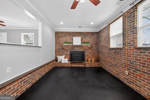 11 Johnston Road, Griffin, GA 30224