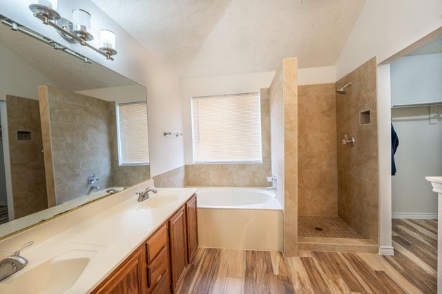 2414 Coventry Court, Grand Prairie, TX 75052