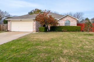 2414 Coventry Court, Grand Prairie, TX 75052