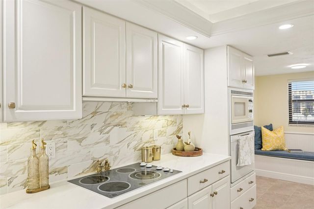 5780 MIDNIGHT PASS ROAD 407, Sarasota, FL 34242