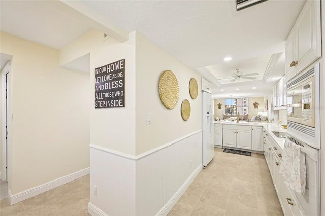 5780 MIDNIGHT PASS ROAD 407, Sarasota, FL 34242