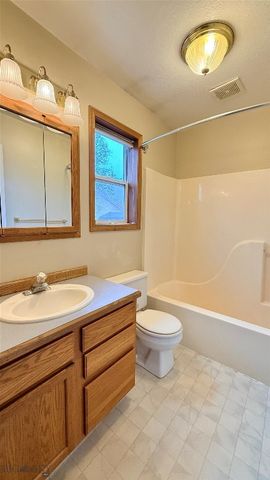 1109 W Central, Belgrade, MT 59714