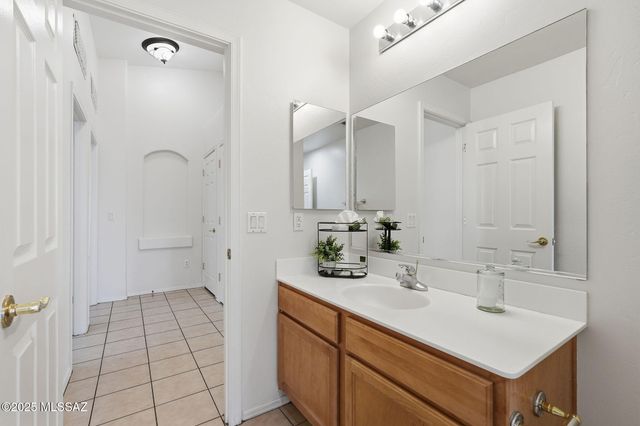 5479 W Silent Dove Way, Marana, AZ 85653