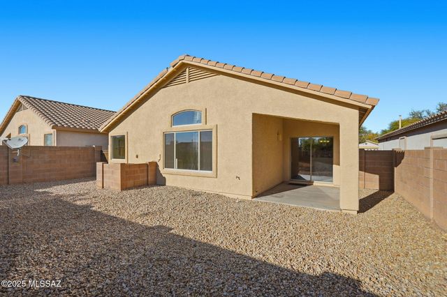 5479 W Silent Dove Way, Marana, AZ 85653