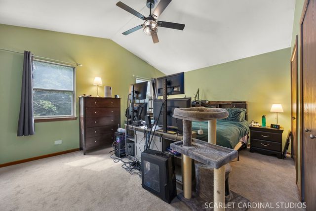 980 Oakland Lane, Aurora, IL 60504