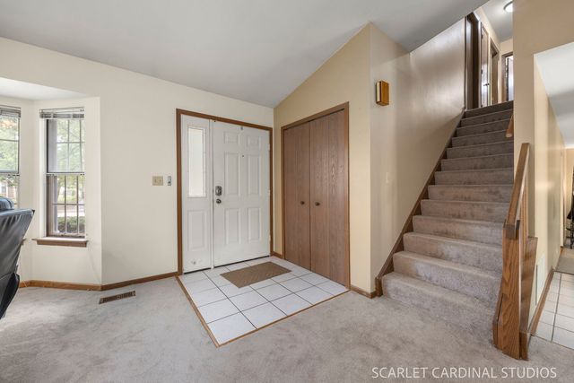 980 Oakland Lane, Aurora, IL 60504