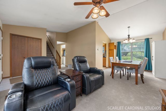 980 Oakland Lane, Aurora, IL 60504