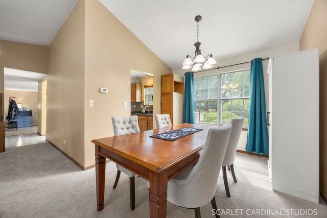 980 Oakland Lane, Aurora, IL 60504