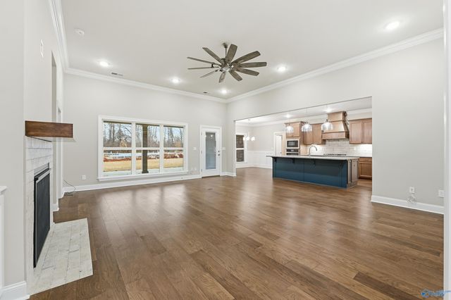 103 Pat Cain Drive, New Market, AL 35761