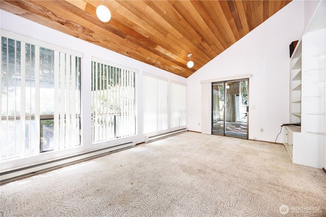 9 Sudden Valley Drive, Bellingham, WA 98229