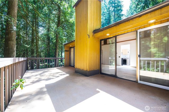 9 Sudden Valley Drive, Bellingham, WA 98229