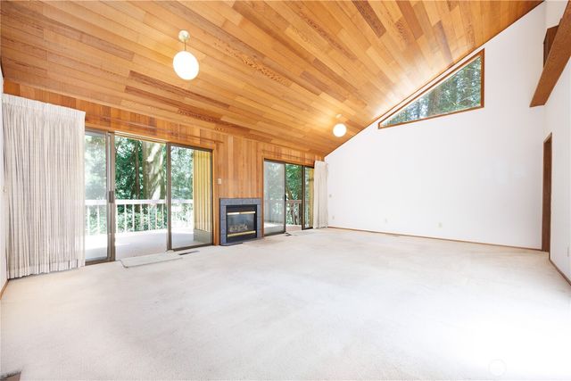 9 Sudden Valley Drive, Bellingham, WA 98229