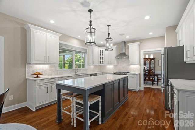 817 Wheatfield Drive, Waxhaw, NC 28173