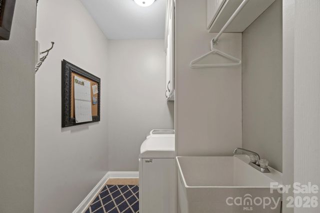 817 Wheatfield Drive, Waxhaw, NC 28173
