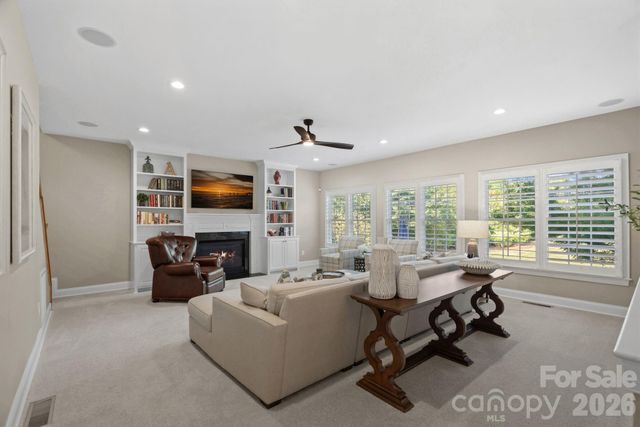 817 Wheatfield Drive, Waxhaw, NC 28173