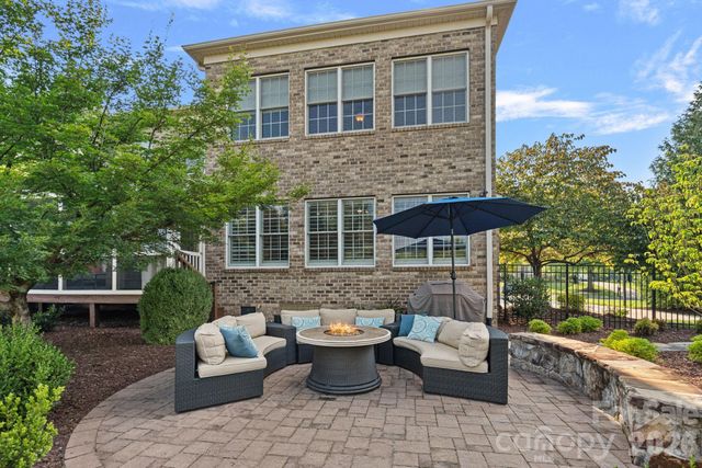 817 Wheatfield Drive, Waxhaw, NC 28173
