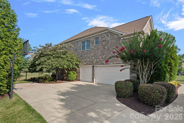 817 Wheatfield Drive, Waxhaw, NC 28173