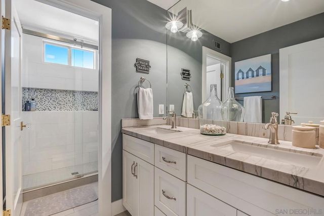 7794 Calle Mejor, Carlsbad, CA 92009