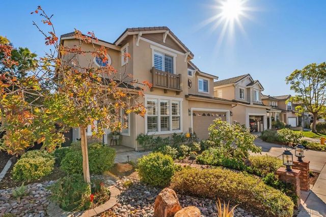 7794 Calle Mejor, Carlsbad, CA 92009