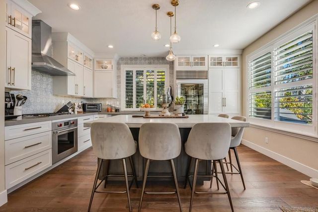 7794 Calle Mejor, Carlsbad, CA 92009