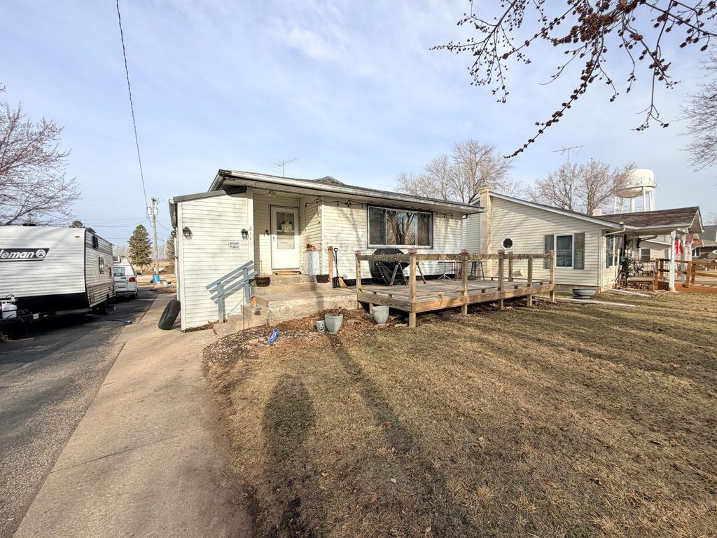 211 S Lafayette Avenue S, Fulda, MN 56131