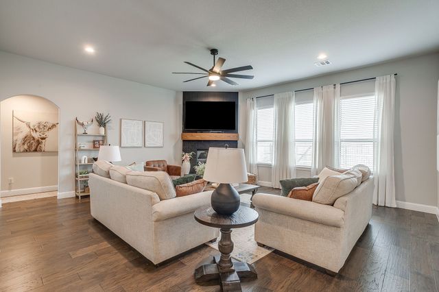 161 Highgate Drive, Venus, TX 76084