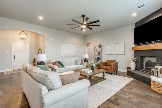 161 Highgate Drive, Venus, TX 76084