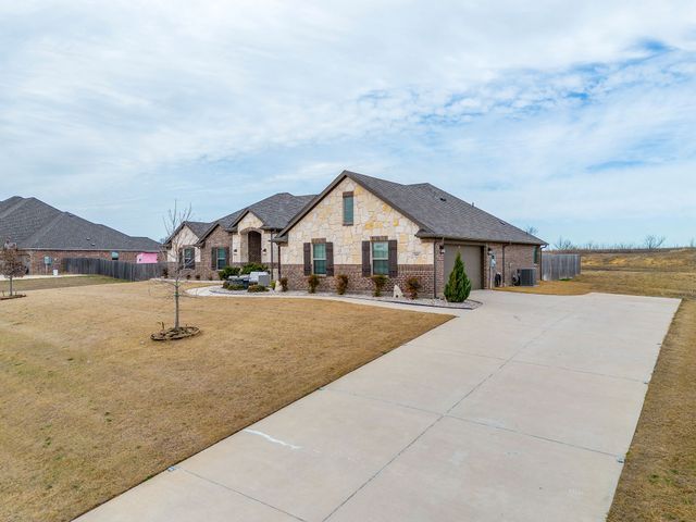 161 Highgate Drive, Venus, TX 76084