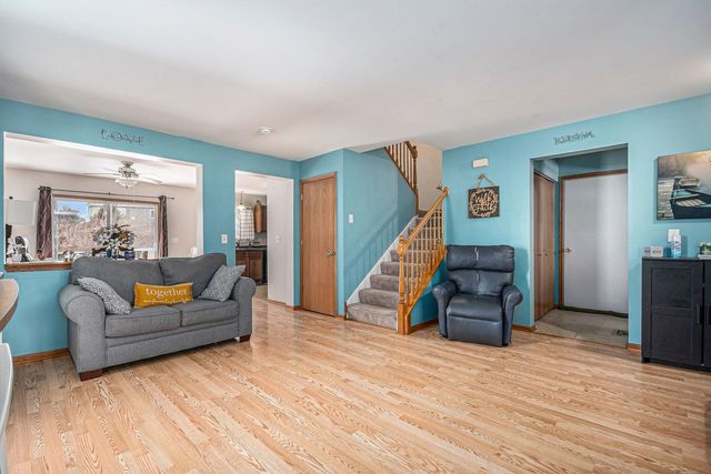 1137 S Wabena Avenue, Minooka, IL 60447