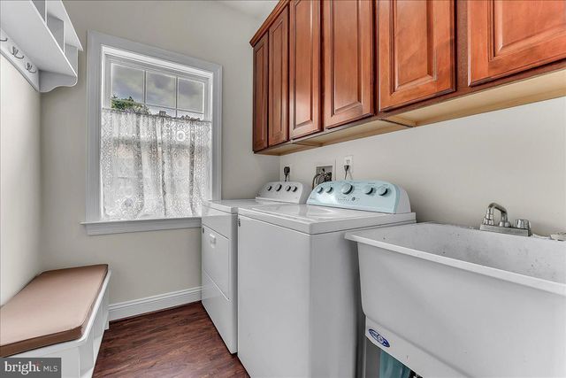 219 PAPERBIRCH DR, Collegeville, PA 19426