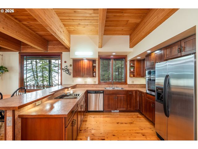 47742 STATE HWY 14, Stevenson, WA 98648