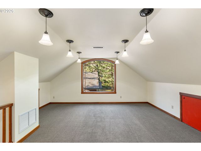 47742 STATE HWY 14, Stevenson, WA 98648