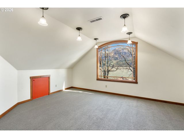 47742 STATE HWY 14, Stevenson, WA 98648