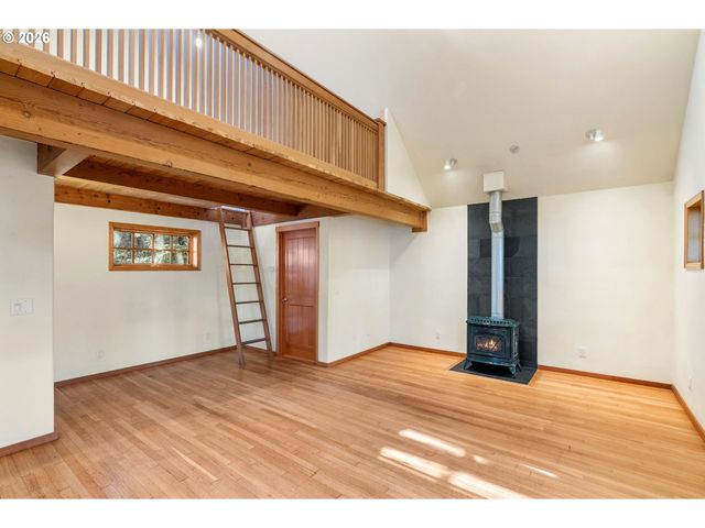 47742 STATE HWY 14, Stevenson, WA 98648