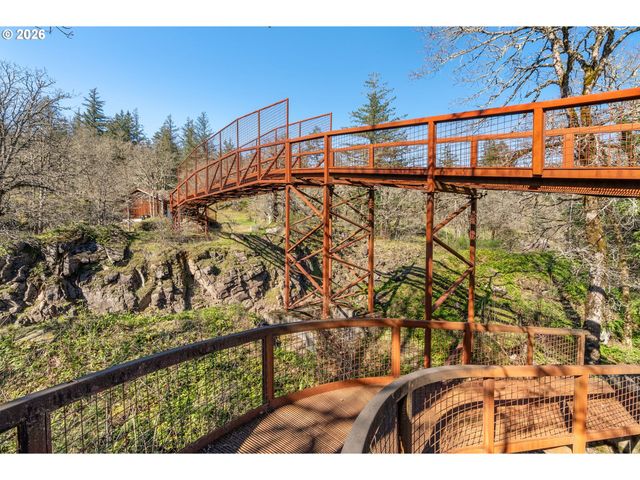 47742 STATE HWY 14, Stevenson, WA 98648