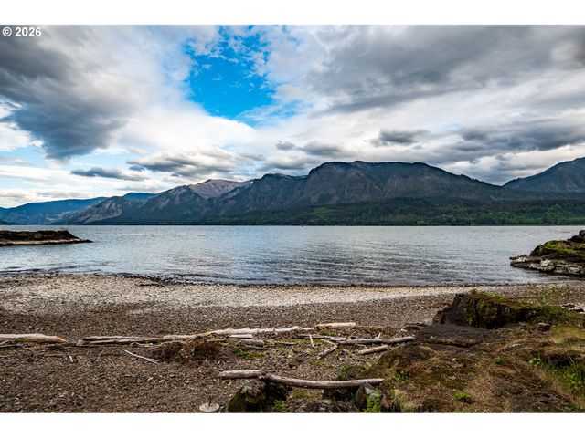 47742 STATE HWY 14, Stevenson, WA 98648