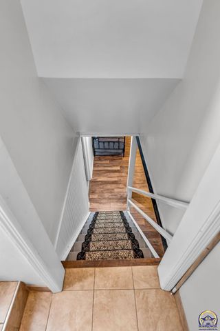 2011 SW High AVE, Topeka, KS 66604