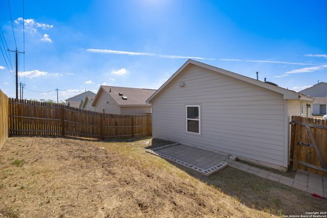 10227 Mesa Medina, San Antonio, TX 78252