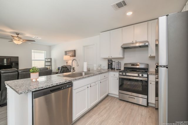10227 Mesa Medina, San Antonio, TX 78252