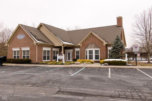 1597 Lacebark Drive B, Greenwood, IN 46143