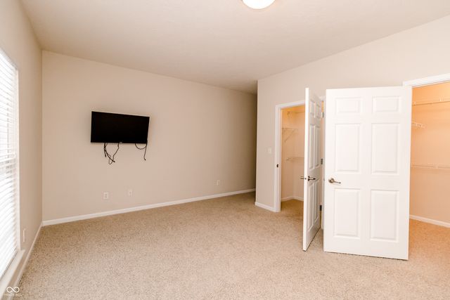 1597 Lacebark Drive B, Greenwood, IN 46143