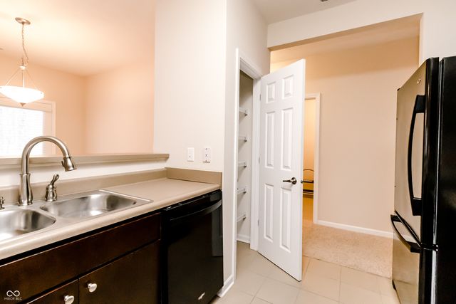 1597 Lacebark Drive B, Greenwood, IN 46143