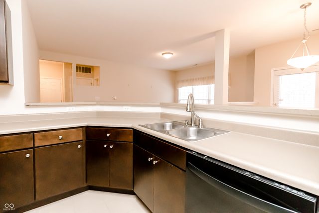 1597 Lacebark Drive B, Greenwood, IN 46143