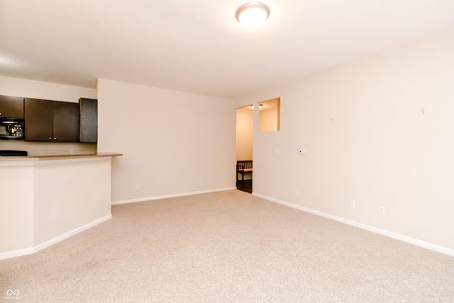 1597 Lacebark Drive B, Greenwood, IN 46143