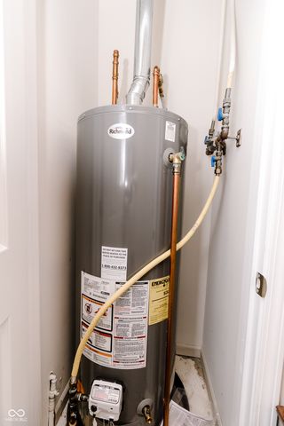 1597 Lacebark Drive B, Greenwood, IN 46143