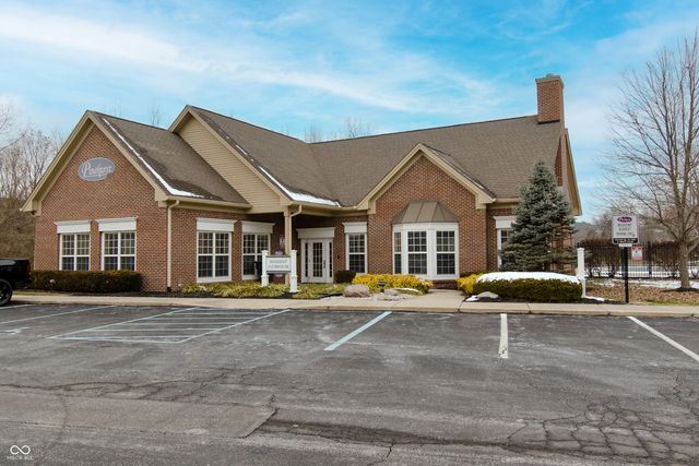 1597 Lacebark Drive B, Greenwood, IN 46143