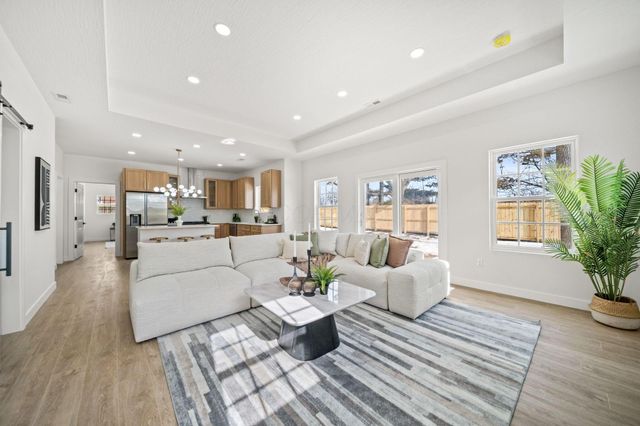 470 Woodlawn Avenue, Columbus, OH 43228