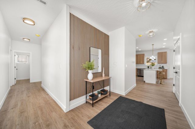 470 Woodlawn Avenue, Columbus, OH 43228