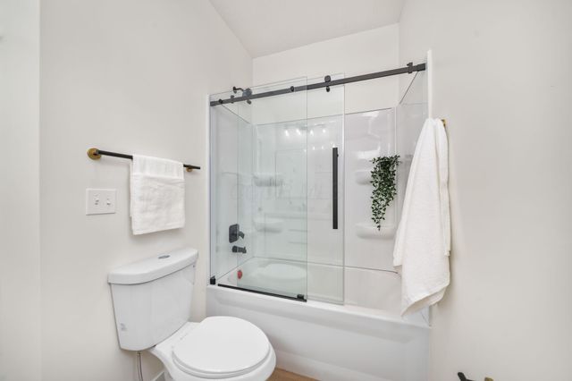 470 Woodlawn Avenue, Columbus, OH 43228