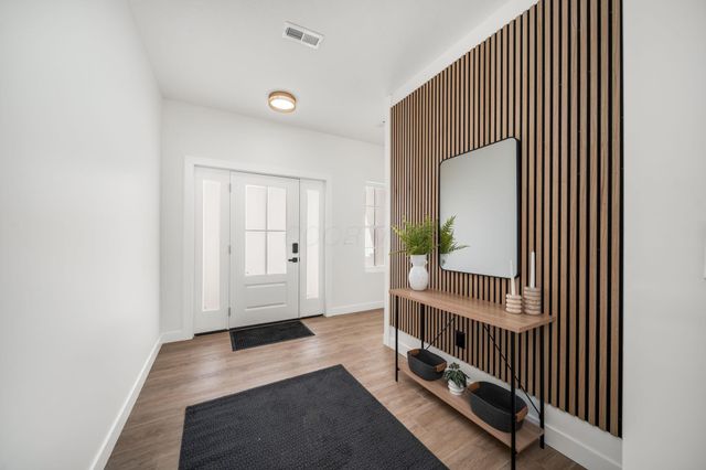 470 Woodlawn Avenue, Columbus, OH 43228